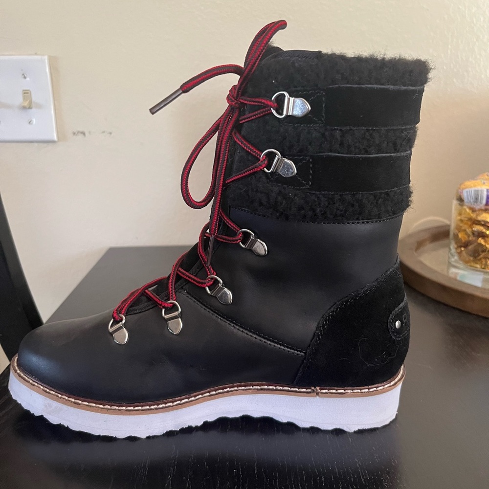 Roxy snow boots